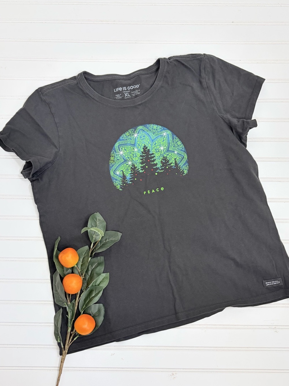 Life is Good Peace on Earth Short Sleeve VNeck Crusher Tee